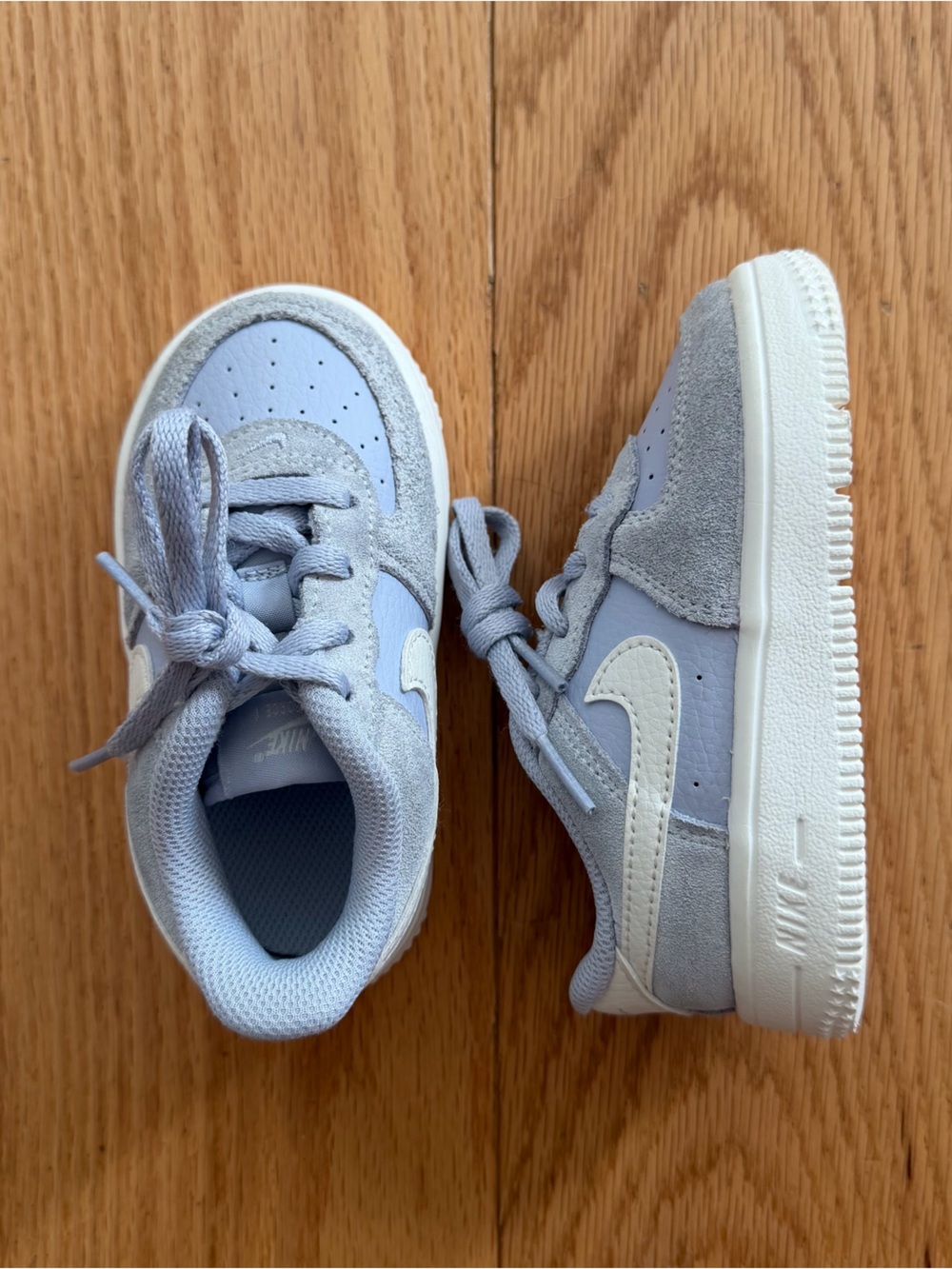 Nike girls sneakers 7c light blue/lavender